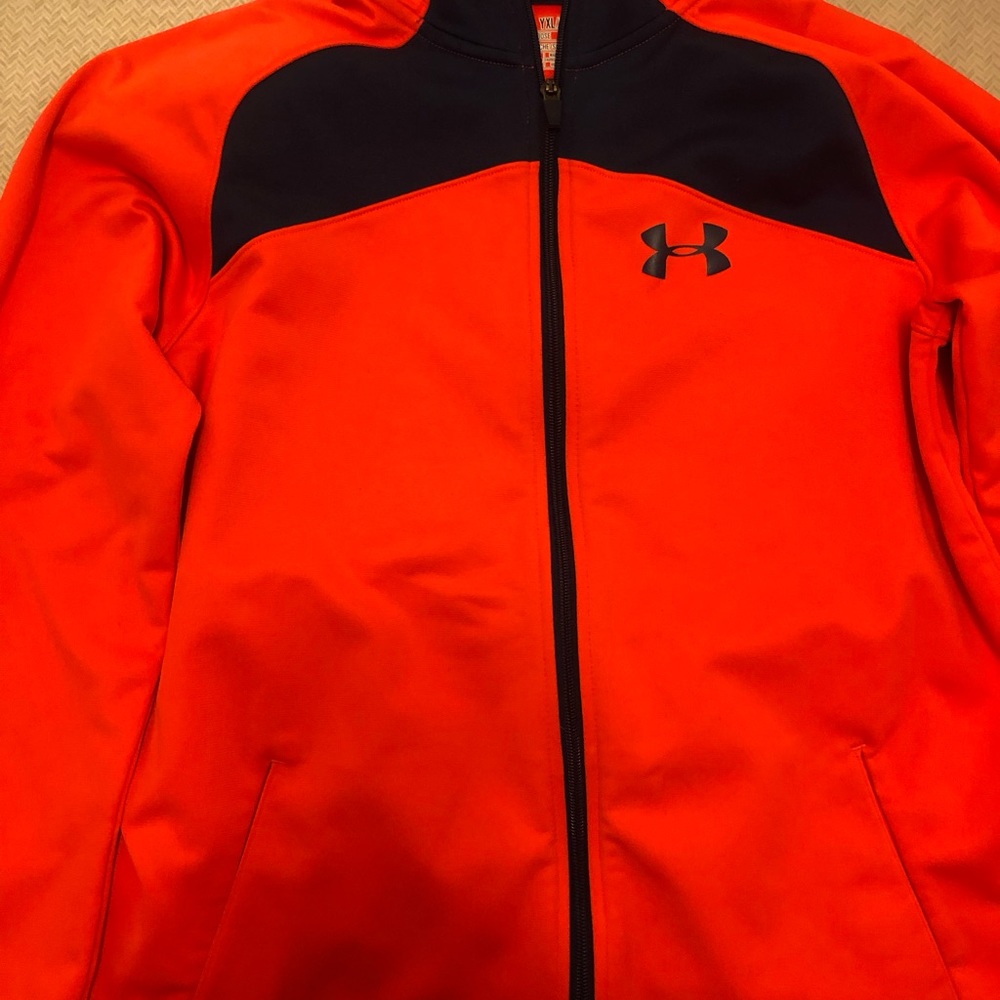 Under Armour Front Zipper Boys Warmer Jacket. YXL Boys